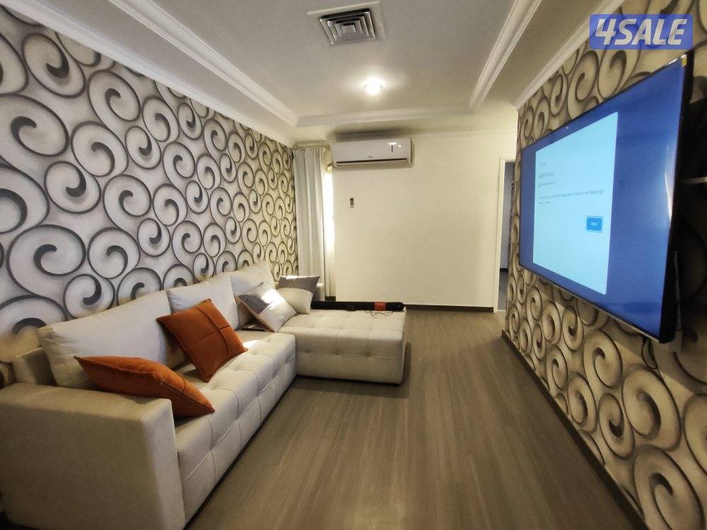 شقق لايجار حولي خلو وفاضي مساحه كبيره غرفة صاله حمام مطبخ باركن سيارات0