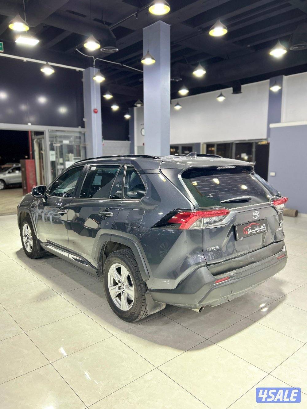تويوتا راف 4 الساير موديل 2021 عداد 575