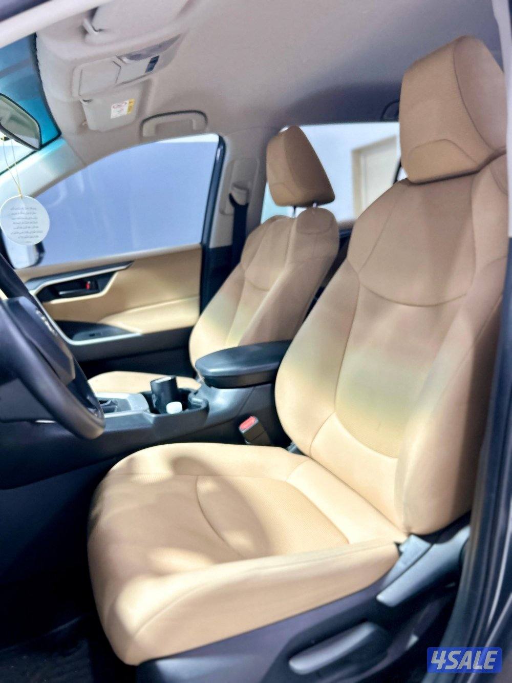 تويوتا راف 4 الساير موديل 2021 عداد 576