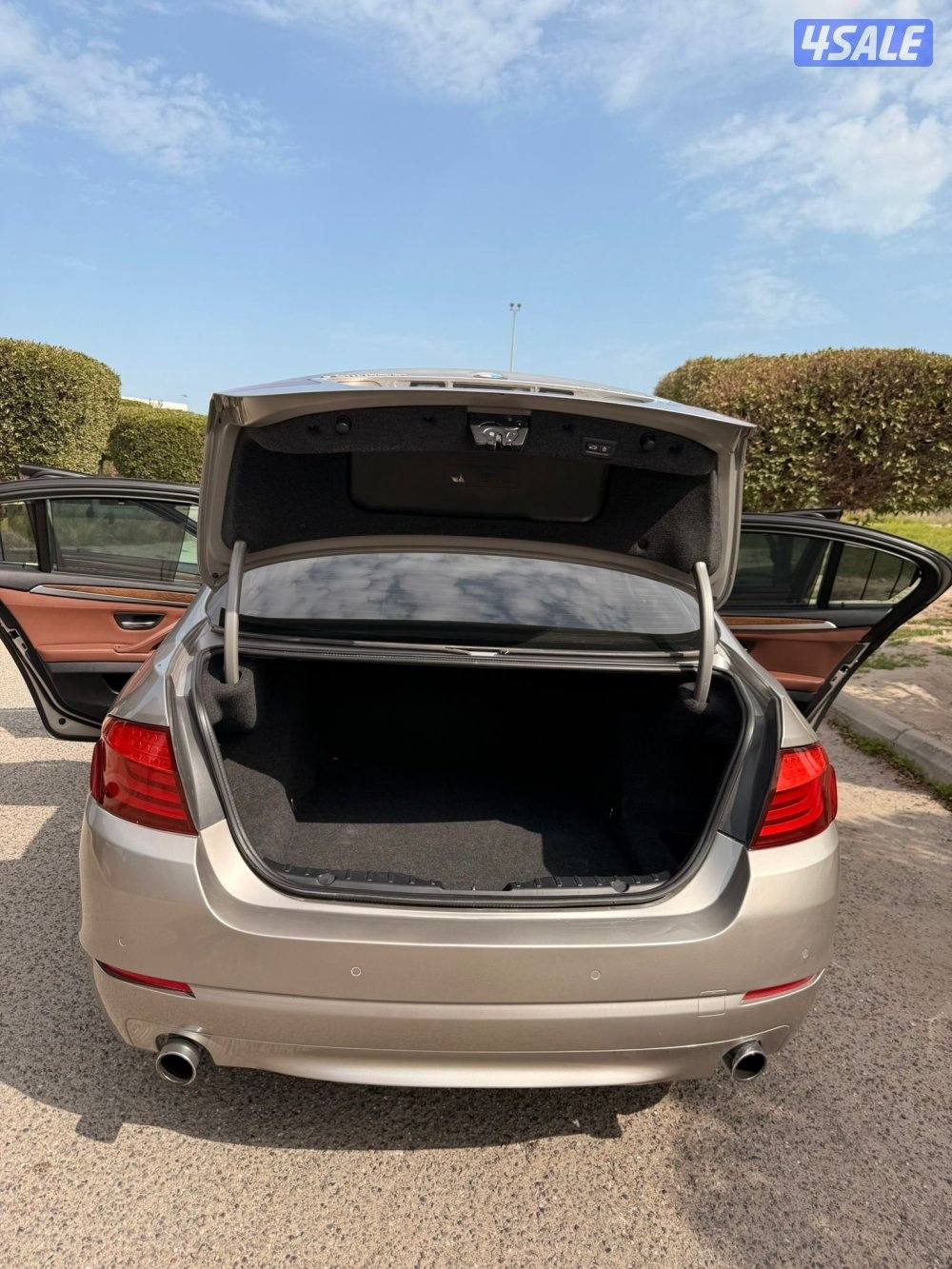 bmw 535i 2012 أعلى درجة بالمواصفات لون مميز بحالة فوق الممتازة11