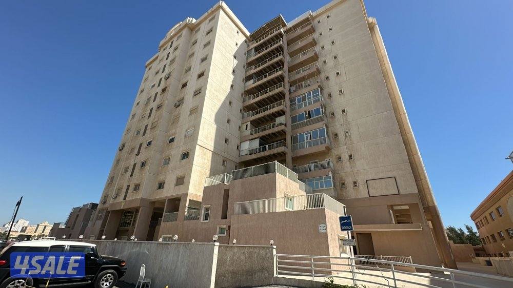 للإيجار شقق كبار جداً0