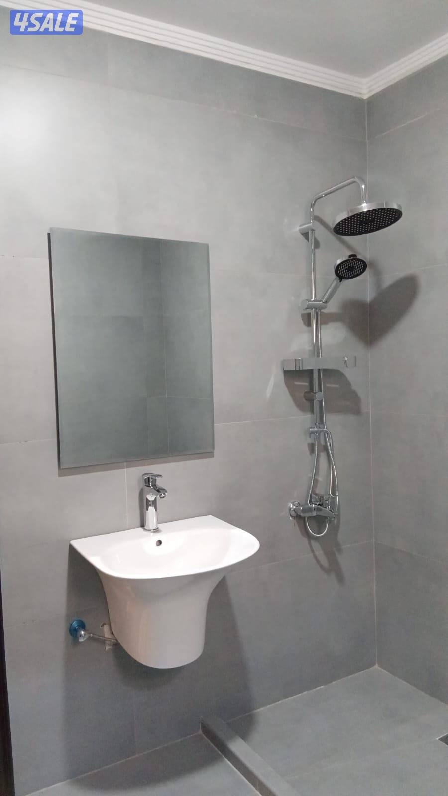 للإيجار شقق كبار جداً12