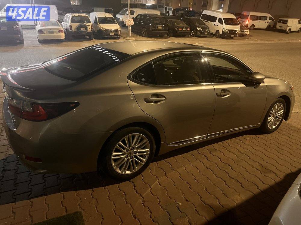 ليكزس ES 250 - 20174