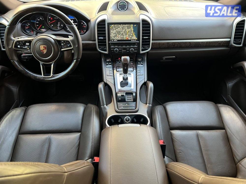 Cayenne / 2016 / 130 Km8