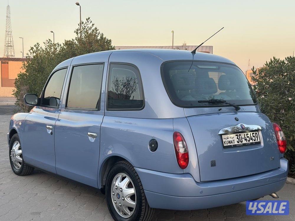 للبيع LONDON TAXI موديل 2011 وارد الزياني كامل المواصفات ماشي 19 فقط1