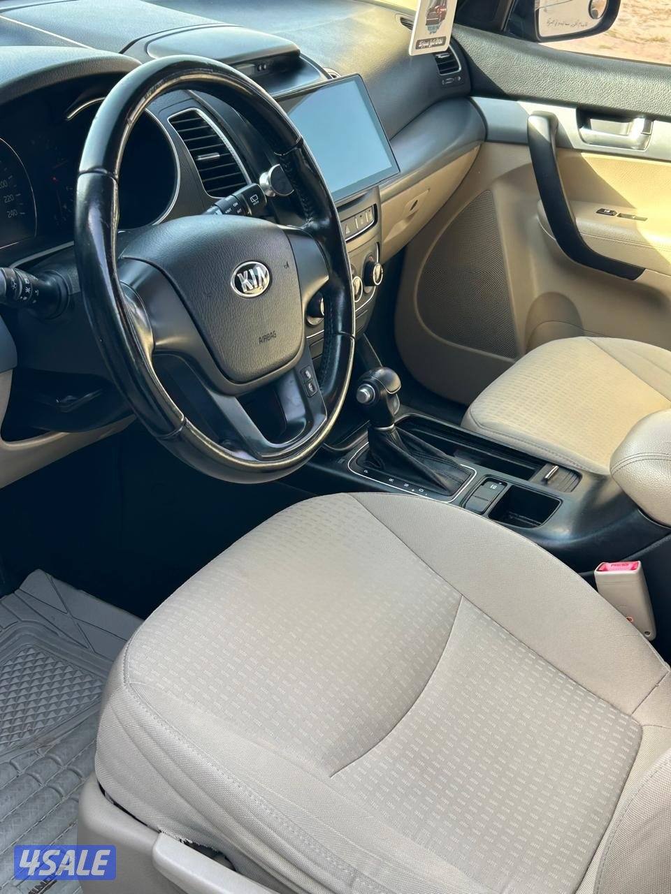 مستعمله المالك الثاني لها مافيها اي عيوب شرط فحص المكينه والقير2