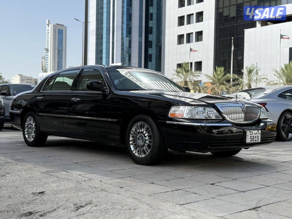 فورد…لنكولن…تاون كار…لارج سكنشر…موديل 2008 عداد 72 الف كم0