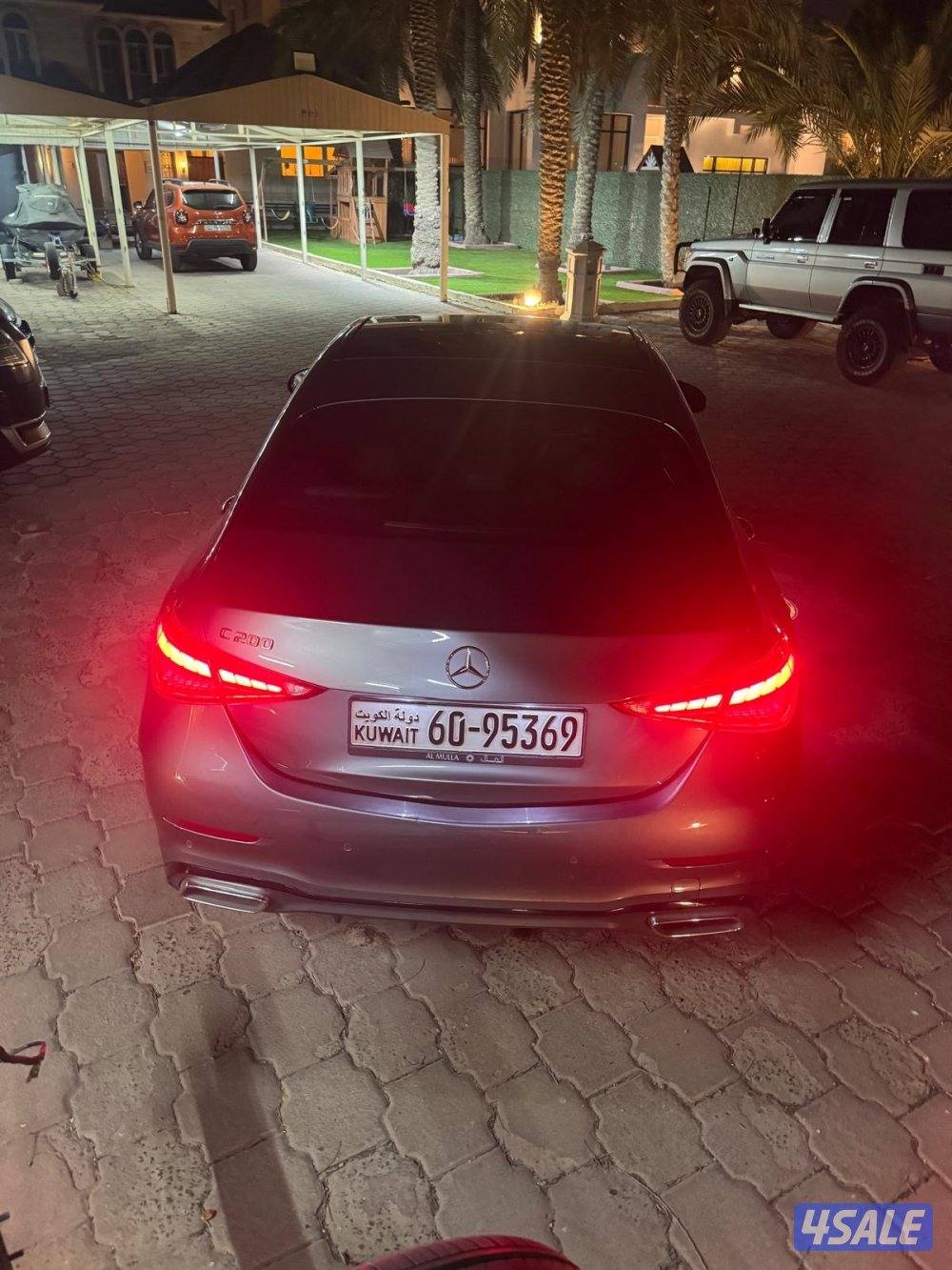 للبيع مرسيدس C2003