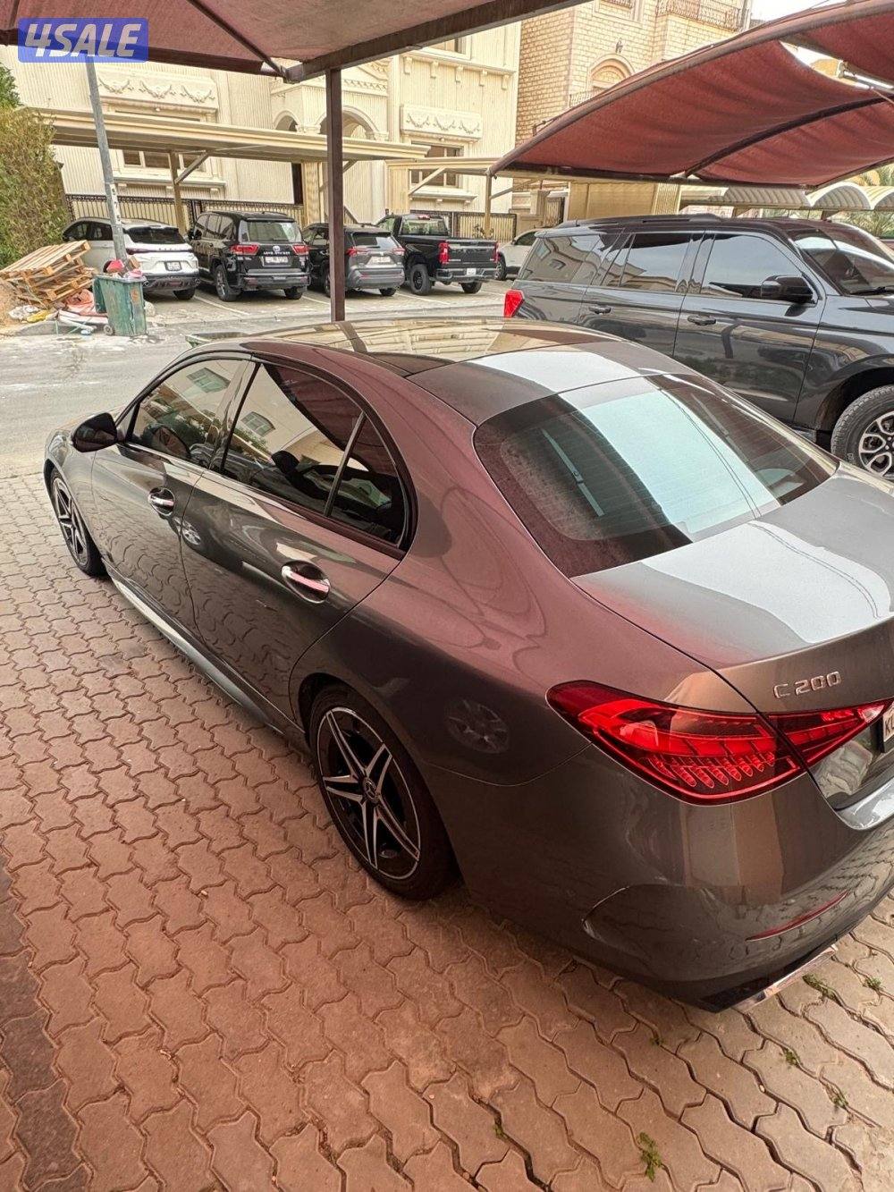 للبيع مرسيدس C2004