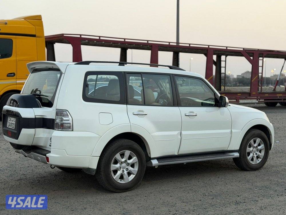 باجيرو 2019 نظيف ومرتب0