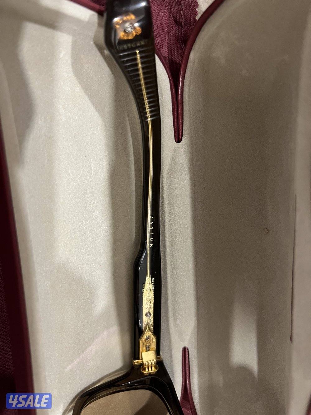 للبيغ نظاره مميزه جدا سعرها بالبوتيك سبعمائه دينار جديده عيره مستعمله3