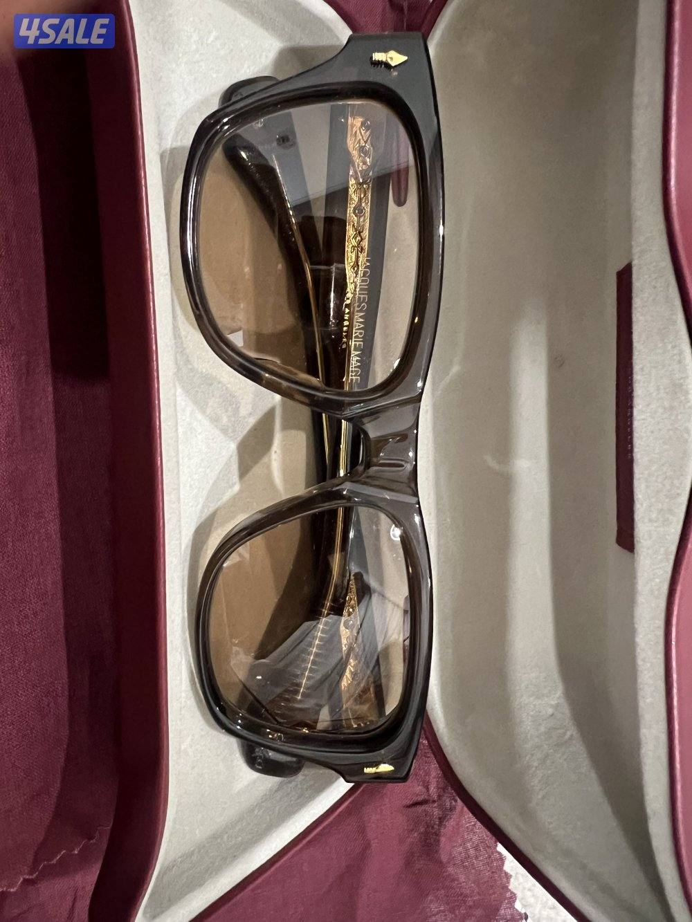للبيغ نظاره مميزه جدا سعرها بالبوتيك سبعمائه دينار جديده عيره مستعمله4