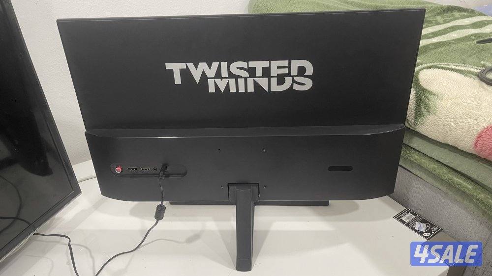 شاشة القيمنق الاحترافية Twisted Minds - حالة كالجديدة!1