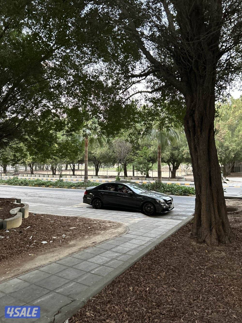 للبيع مرسيدس E63 2010 مجدد 20162