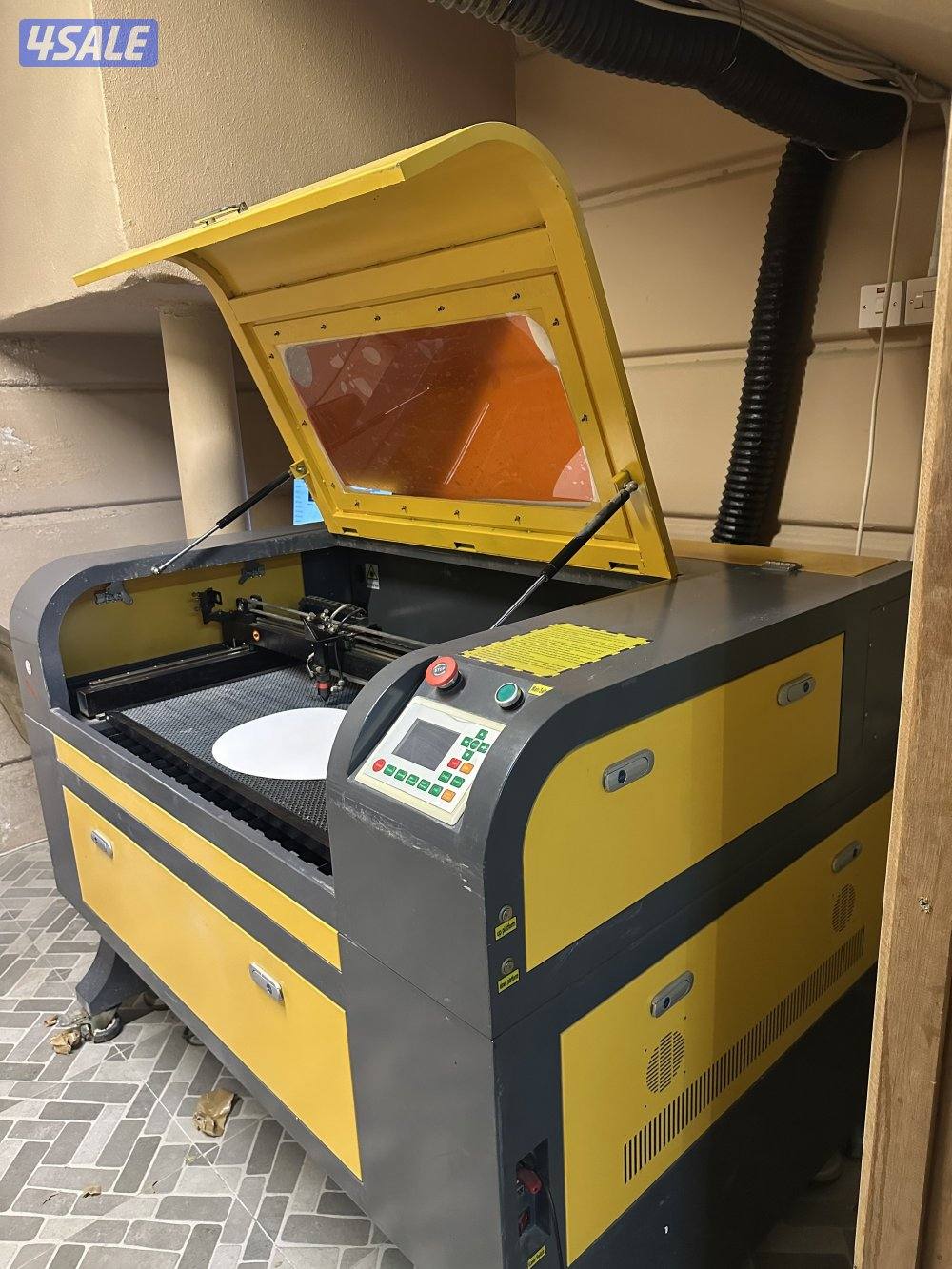 مكينة اكريلك0