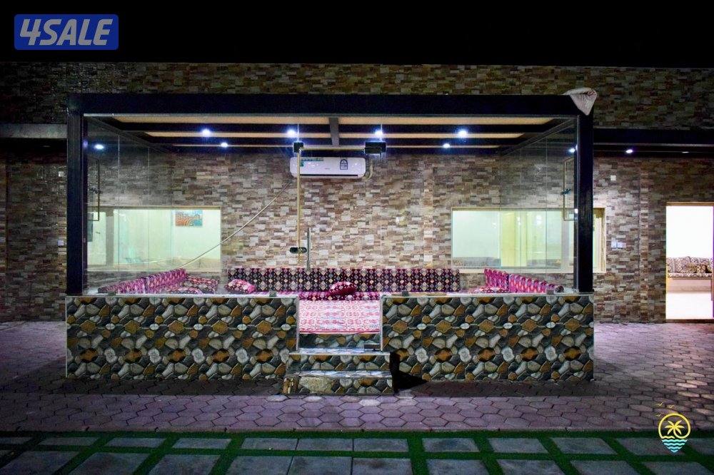 للايجار اليومي استراحة VIP في الهجن صالة العاب وجلسات خارجية وشلالات0