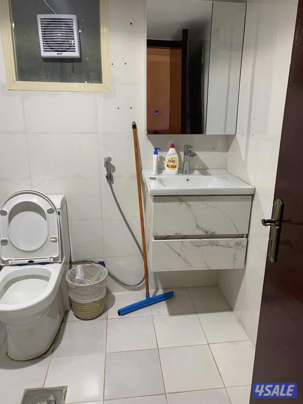 شقق للايجار خلو وفاضي غرفة وصالة ومطبخ وحمام تشطيب سوبر لوكس10