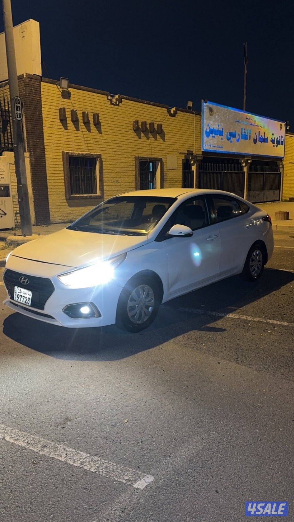 اكسنت ١٤٠٠ سي سي1