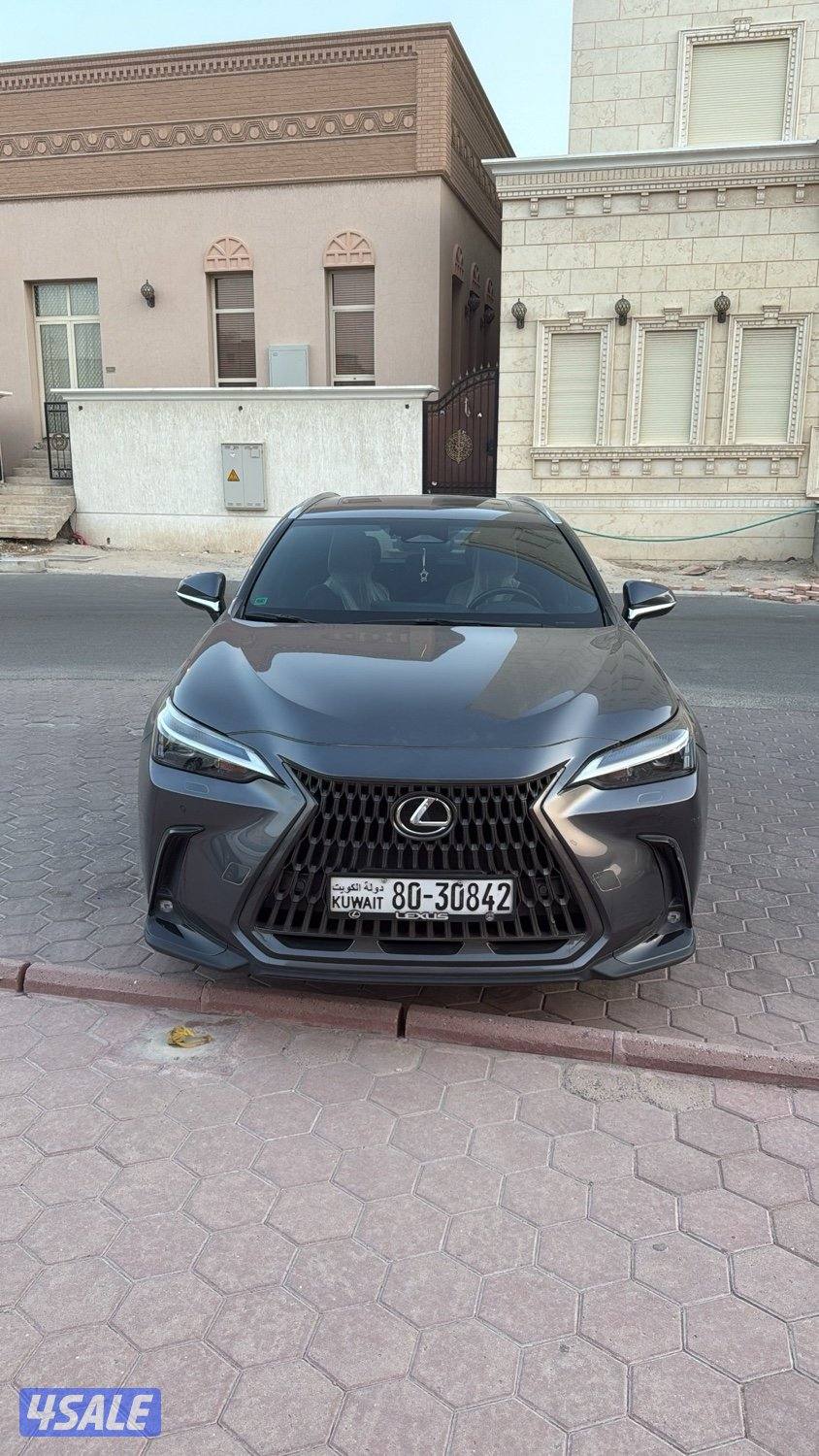 لكزس Nxالموتر نظيف وبحاله وكاله مايشكي من شي1