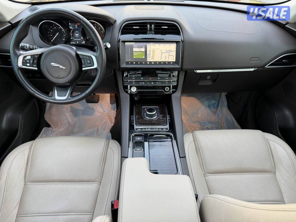 Jaguar F-pace 2020 original paint 93.000km full option regular service8