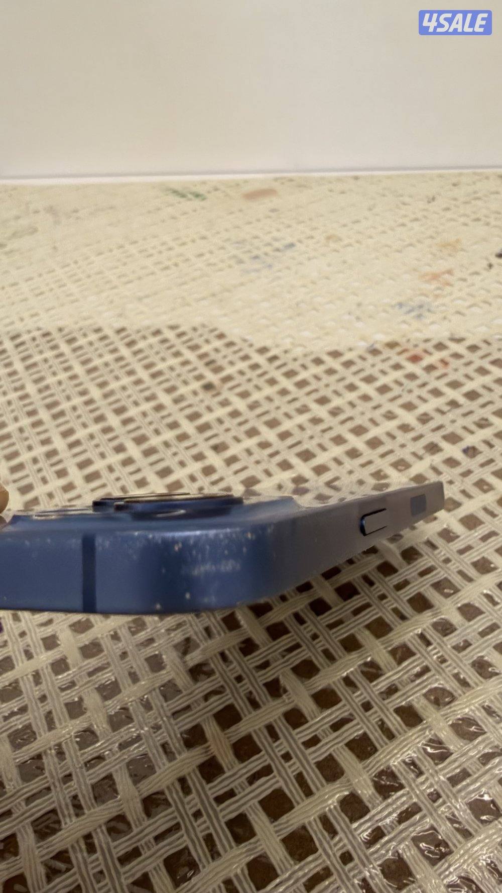 ايفون 13 عادي 256g البطاريه 79 التلفون نضيف ماتبطل ولا شي تبدل4