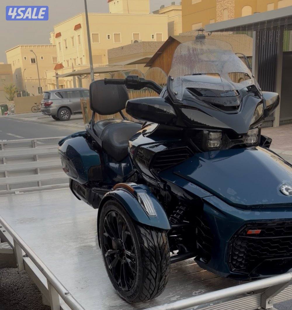 4SAEL CAN AM Spyder F3-T0