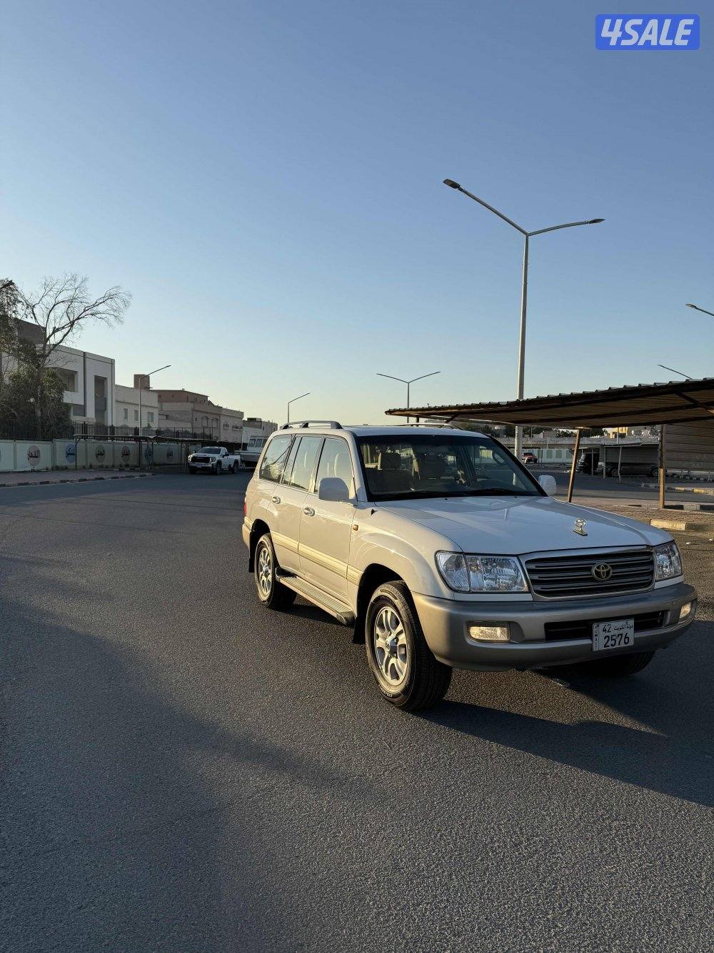 للبيع لاند كروزر 20051