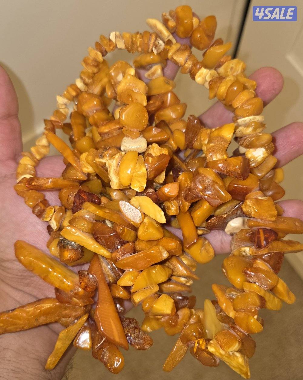 للبيع عقدين كهرب شجري قديم جدا وزنهم 245 قرام7