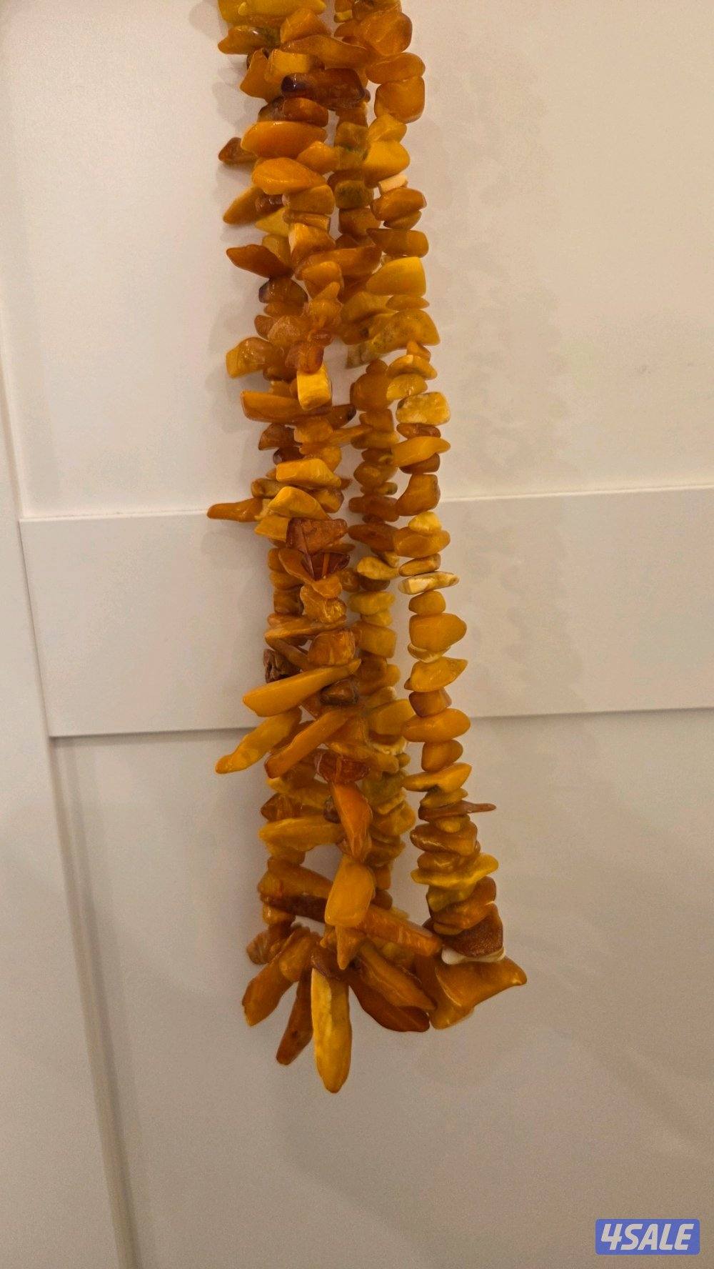 للبيع عقدين كهرب شجري قديم جدا وزنهم 245 قرام8