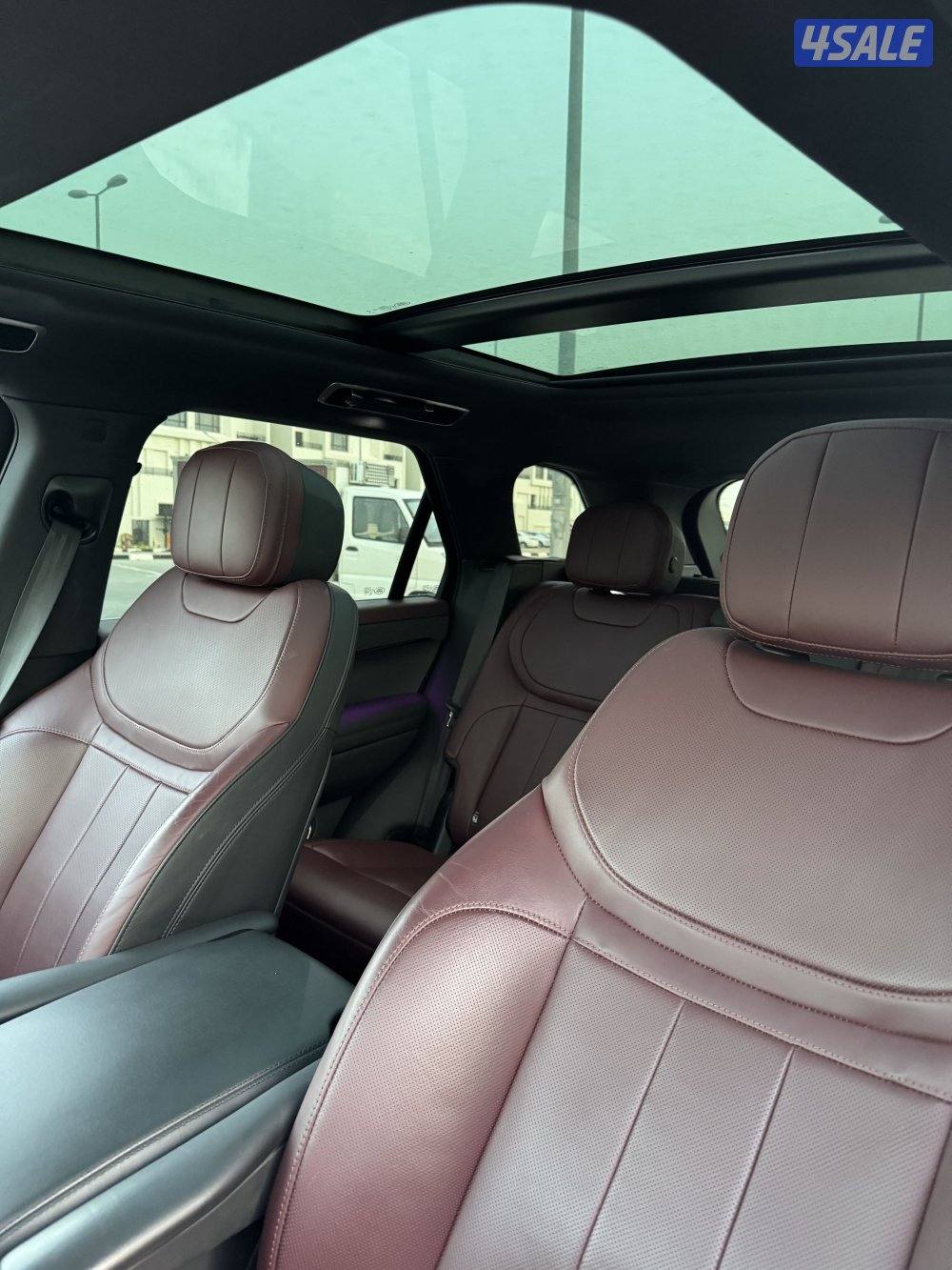 Range Rover sport se dynamic black addition P4001