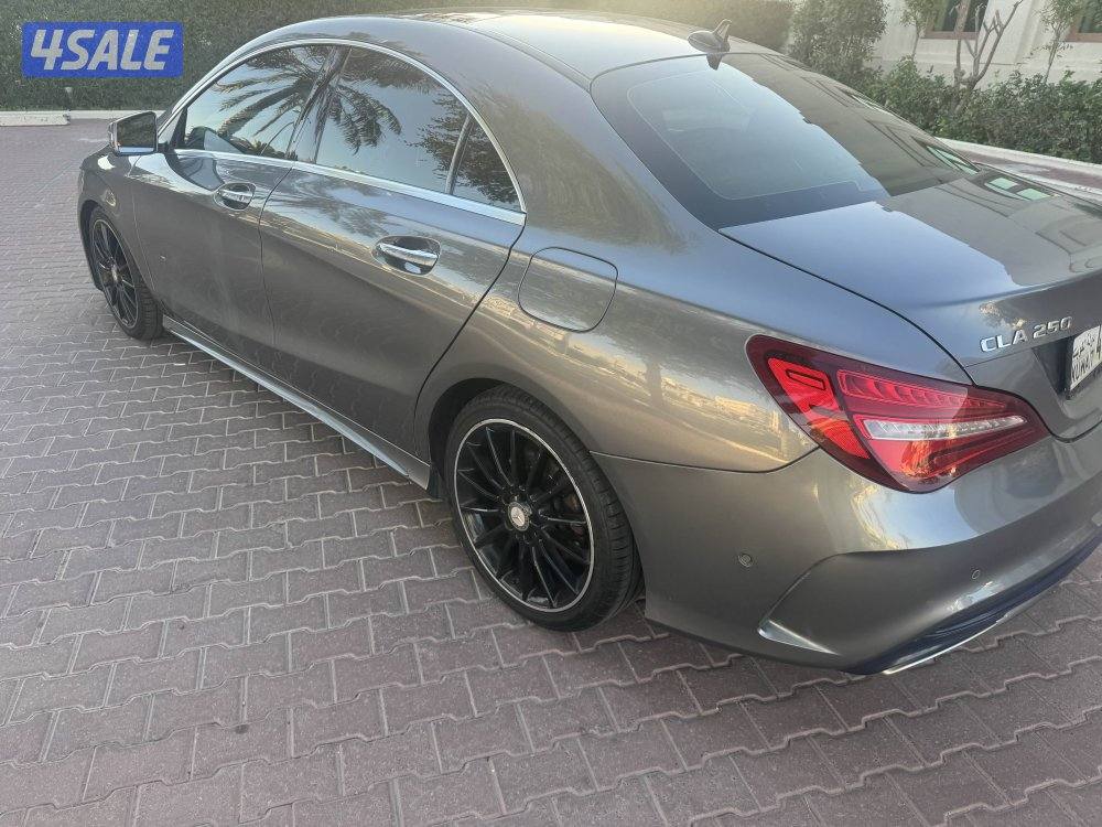 مرسيدس CLA250 موديل 2018 ماشي 64 الف شرط الفحص صبغ وكالة بحالة ممتازة8