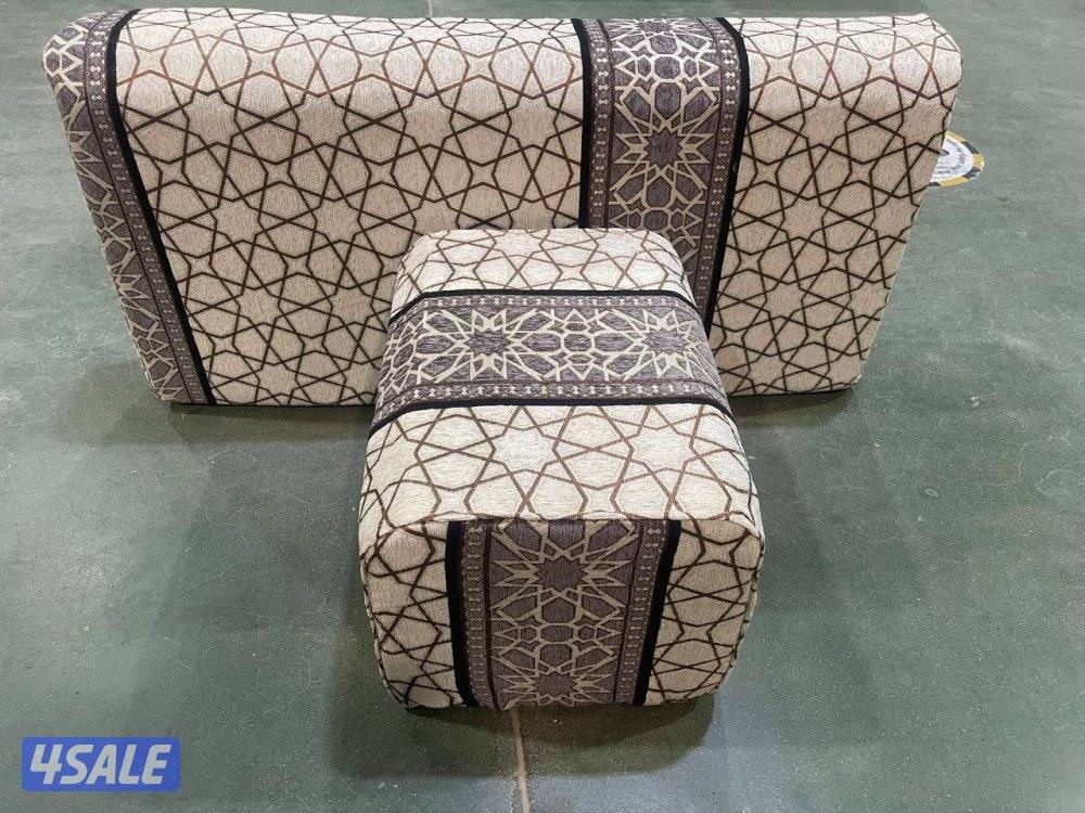 كل ما تحتاجه متوفر لدينا سجاد قص تركي ومساند ضهر تفصال وجاهز ورضيات با6