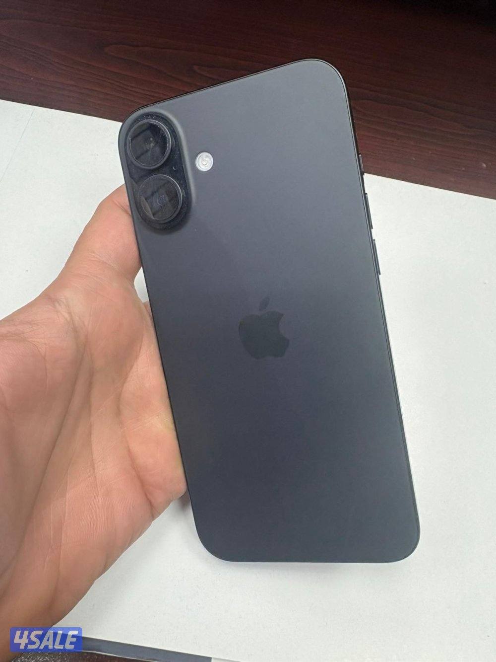 ايفون 16 بلس 2560