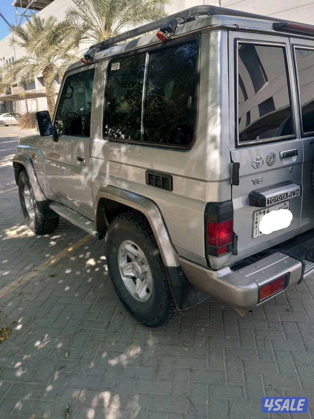 تويوتا لاندكروزر ربع 20185