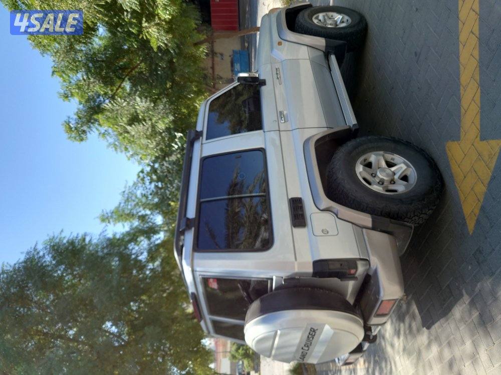 تويوتا لاندكروزر ربع 20187