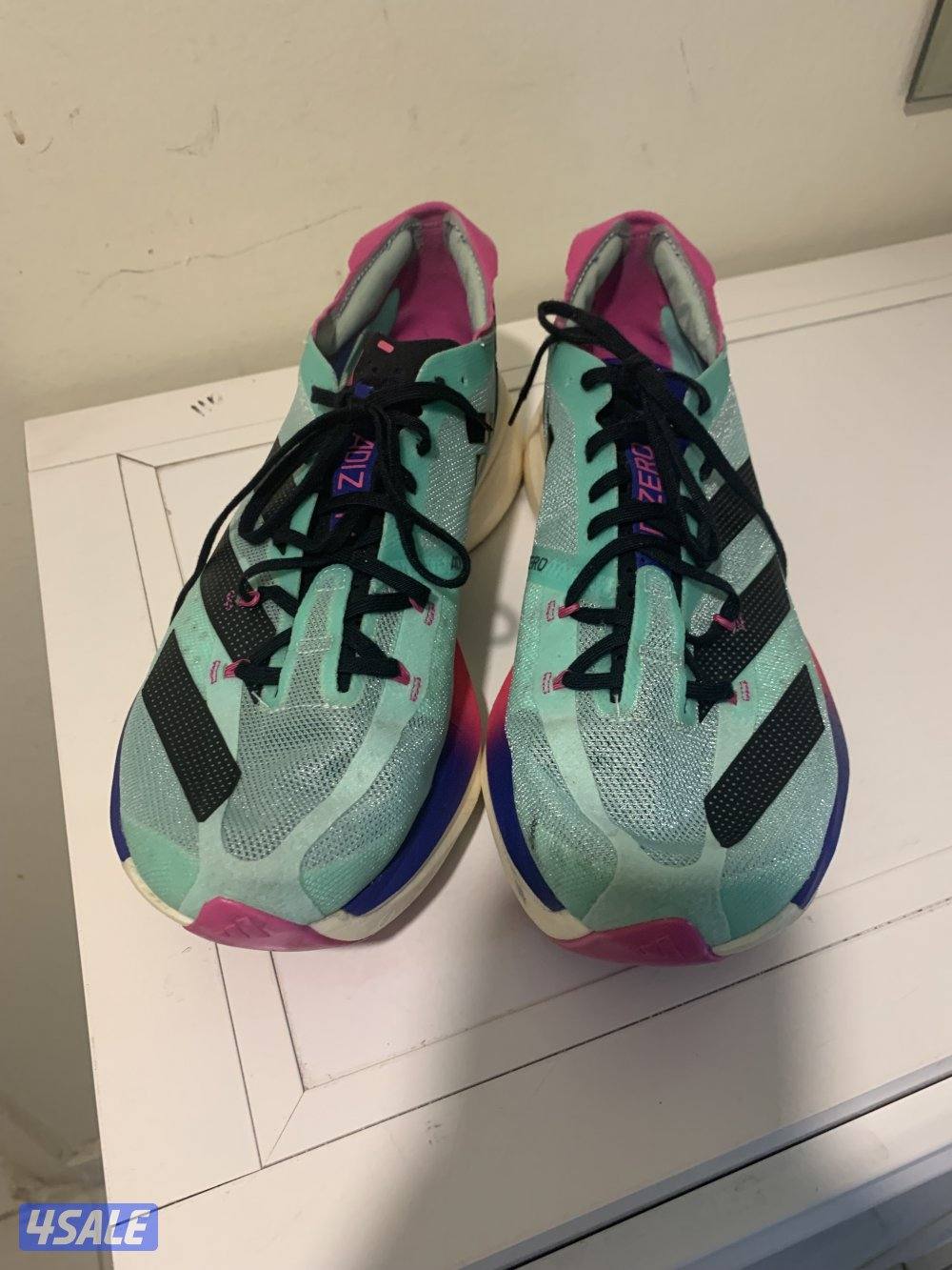 اديداس للمشي والجري نظيف الوزن ريشه اصلي السعر 173