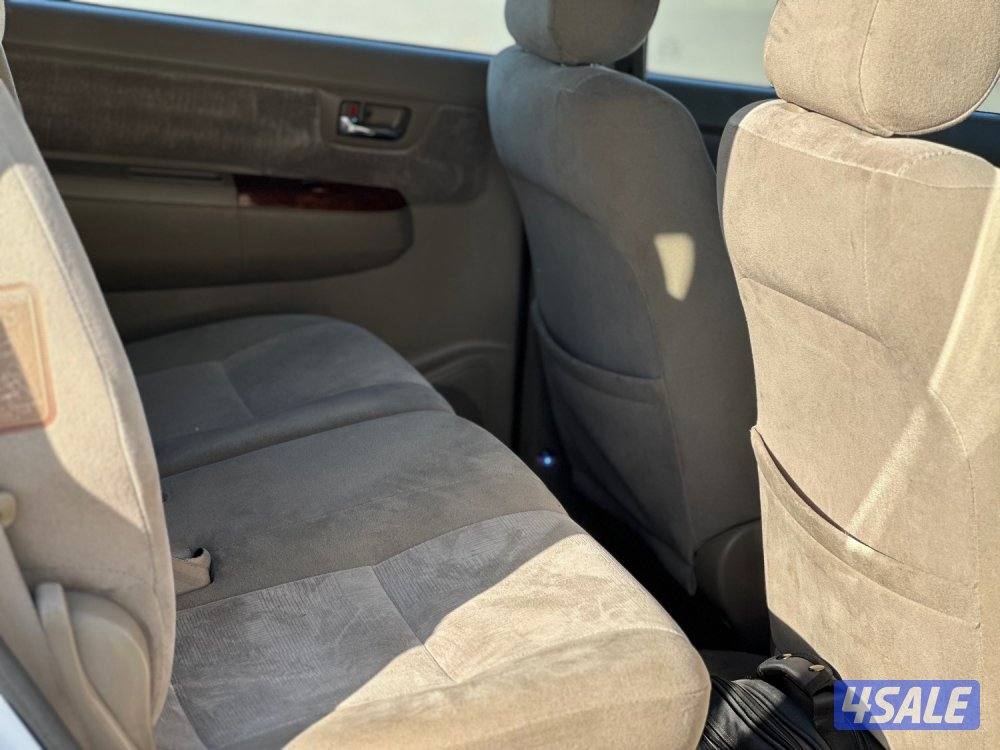 للبيع تويوتا فورتنر v6 ماشي ٢٥٠ الف كيلو5