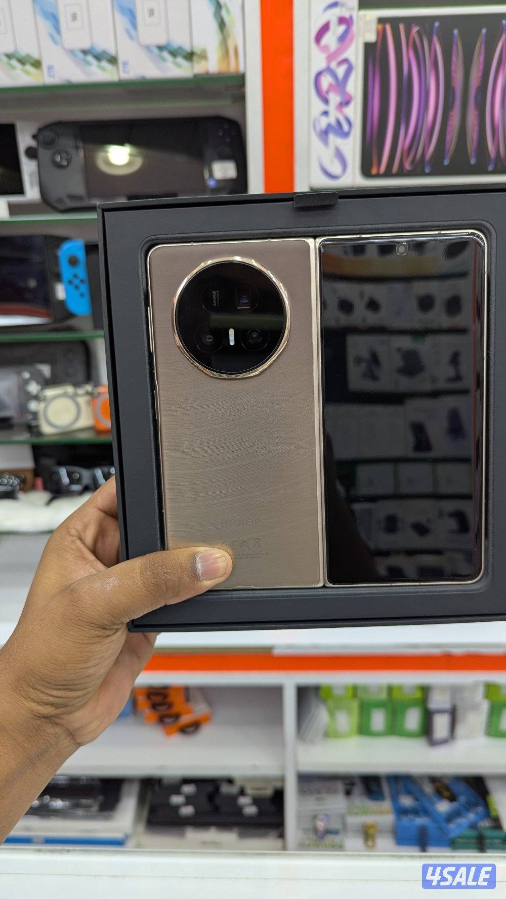 Honor Magic  v5 / 512 GB storage7