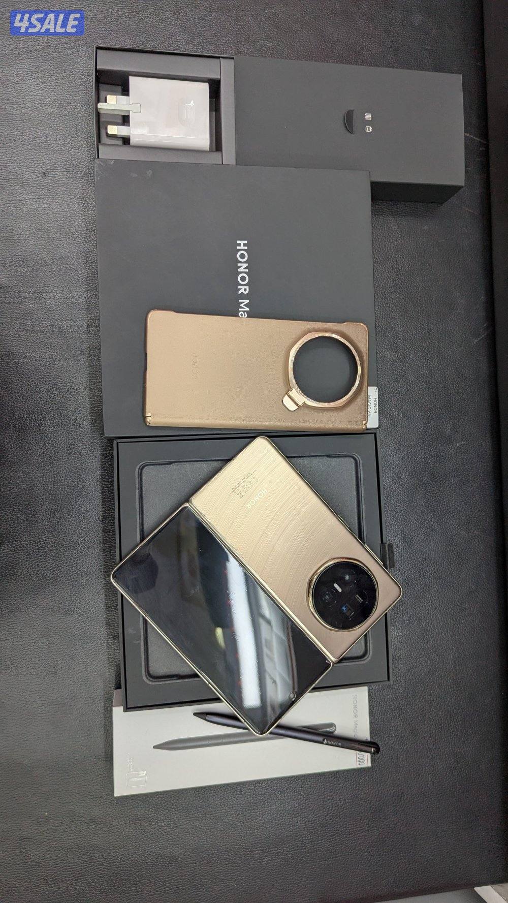 Honor Magic  v5 / 512 GB storage14