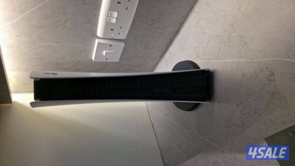 PS5 Digital Edition (No CD) - بلايستايشن 5 نسخة الديجيتال (بدون سي دي)3