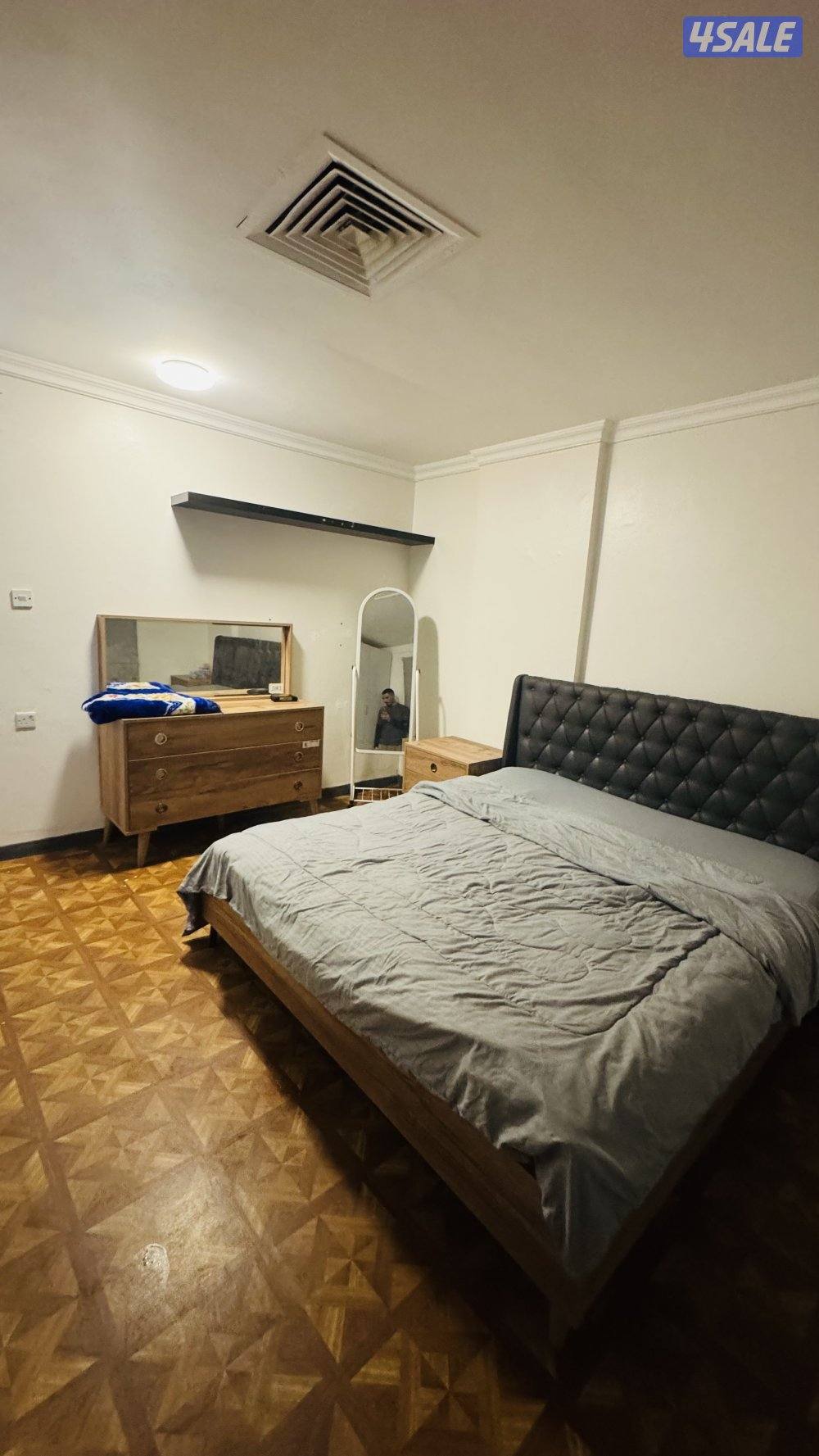 شقه خلو كامله كل شي غرفه وصاله ومطبخ وحمام6