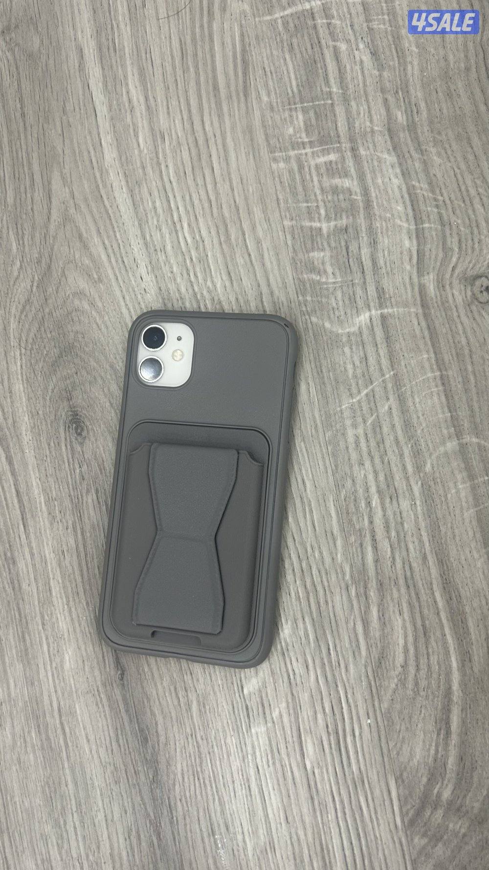 ايفون ١١ للبيع بطاريته ٨٤ اصليه و ١٢٨ قيقا و فقط مبدل شاشه اماميه1