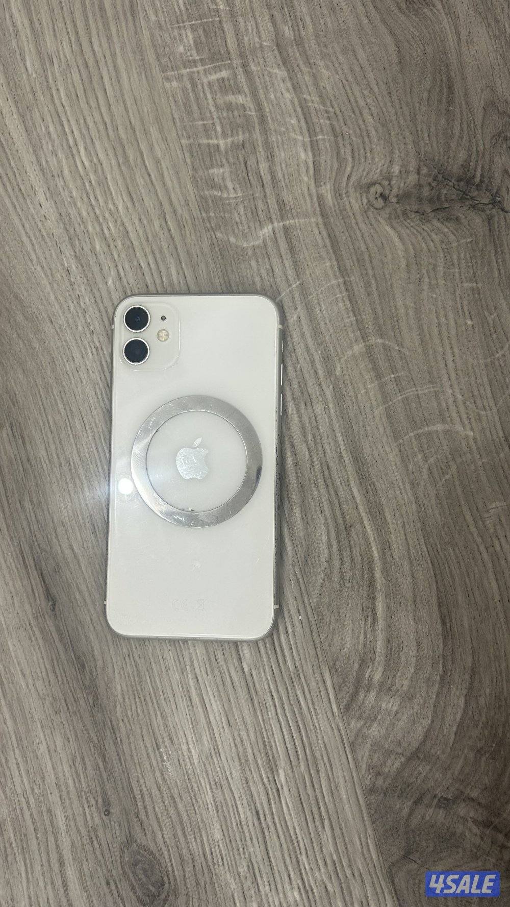 ايفون ١١ للبيع بطاريته ٨٤ اصليه و ١٢٨ قيقا و فقط مبدل شاشه اماميه2