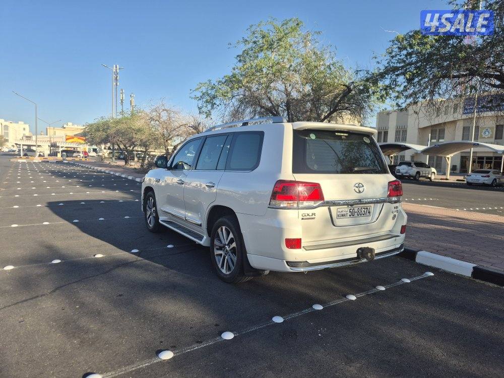 لاند كروزر 2021 قراند تورنق سقنجير صبغ الوكالة بالكامل0