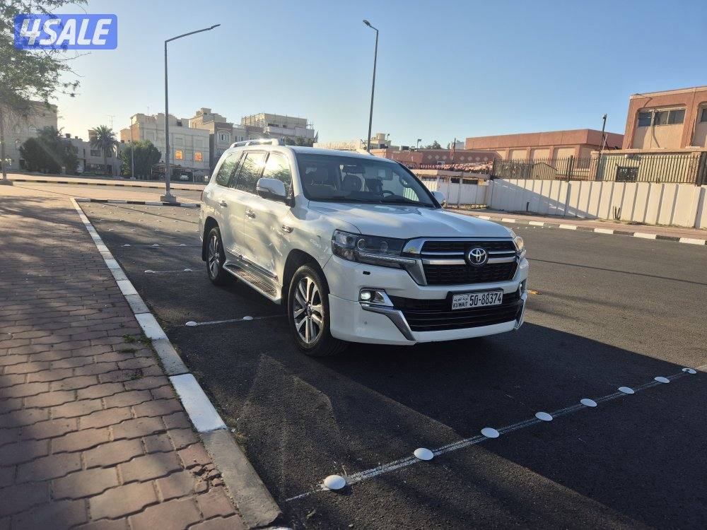 لاند كروزر 2021 قراند تورنق سقنجير صبغ الوكالة بالكامل3