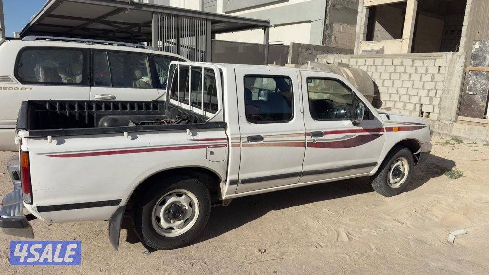 وانيت نيسان موديل 20000