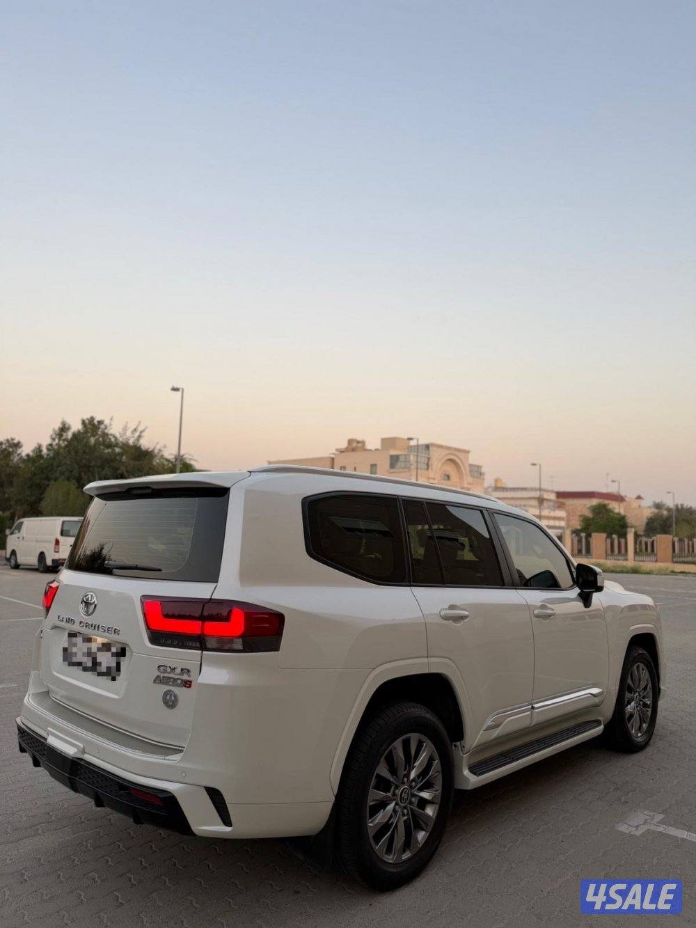 للبيع لاند كروز GXR AeroS توين تيربو1