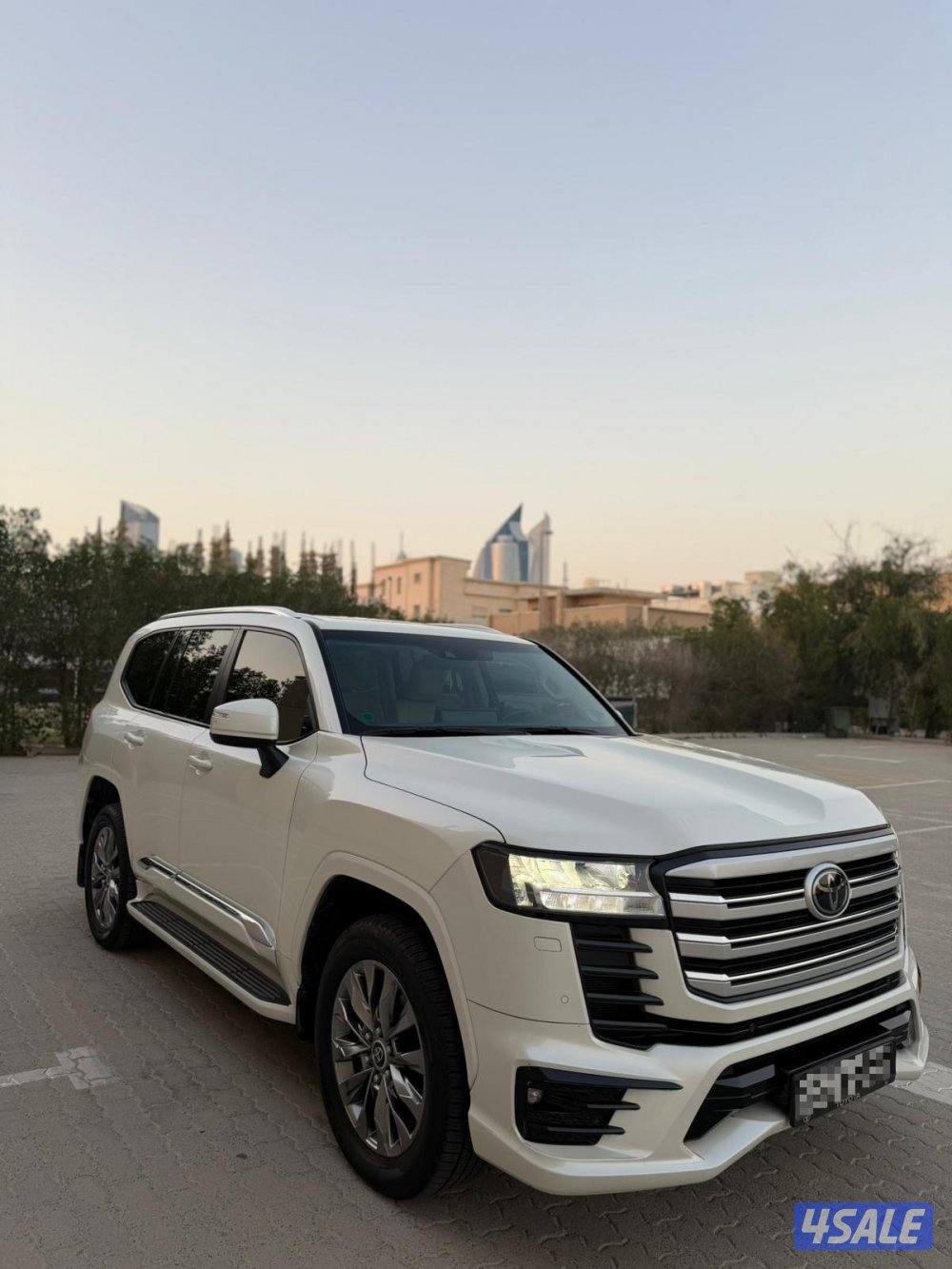 للبيع لاند كروز GXR AeroS توين تيربو2