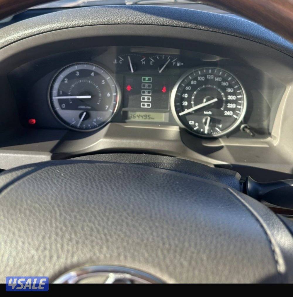 لاندكروز V8 GXR  موديل 2017 وارد الساير شرط الفحص صبغ وكالة10