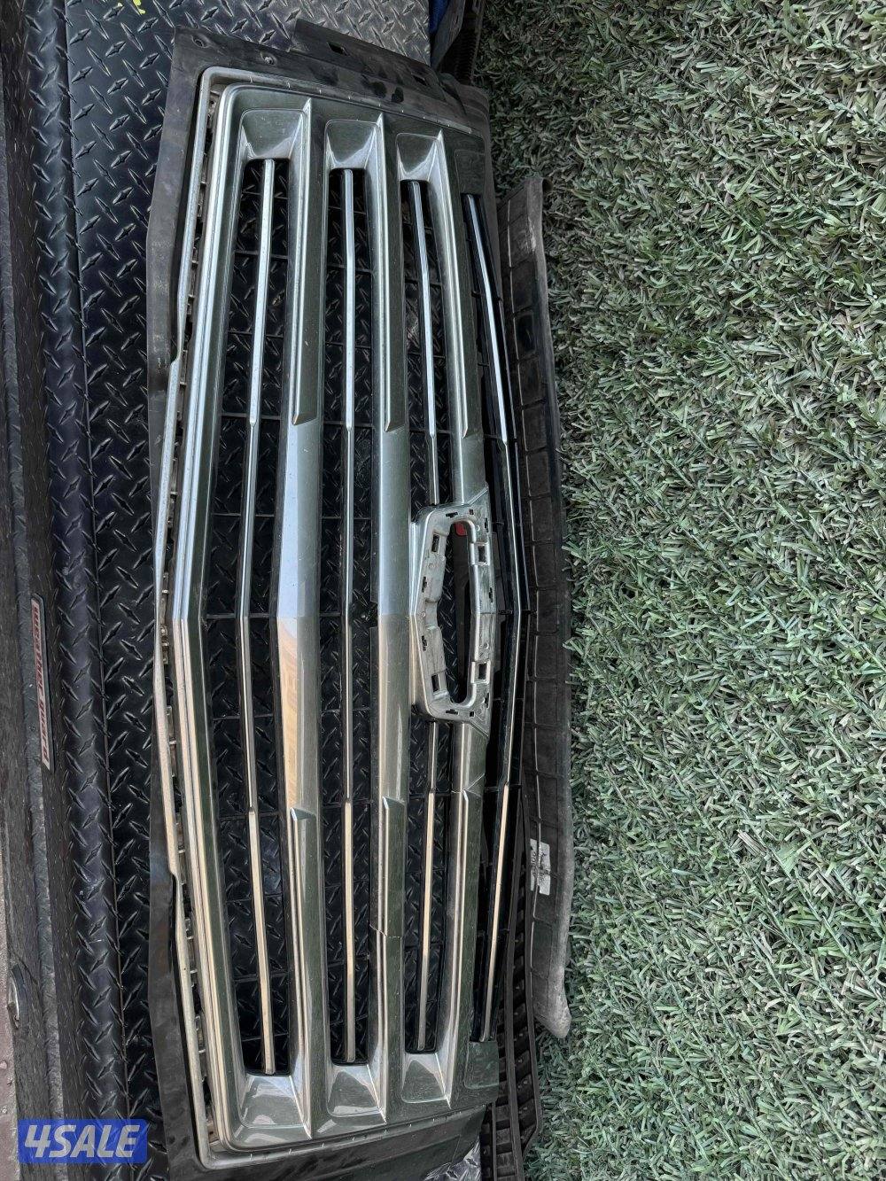 للبيع شبكين اسكاليد وشبك f-1501